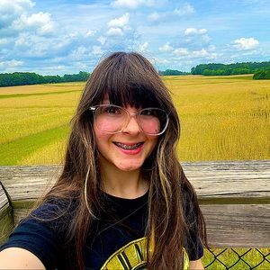 Meet your Posher, Layla